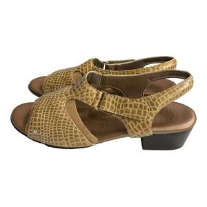 SAS Reptile Print Size 10.5 N Low Heel Comfort Open Toe
Sandals Adj Straps